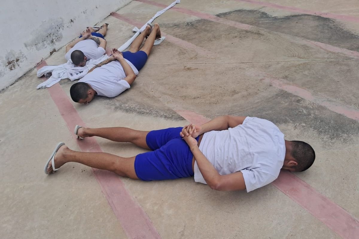 Policiais penais frustram tentativa de fuga de três internos na Cadeia Pública de Caraúbas durante deslocamento para o ENEM PPL.