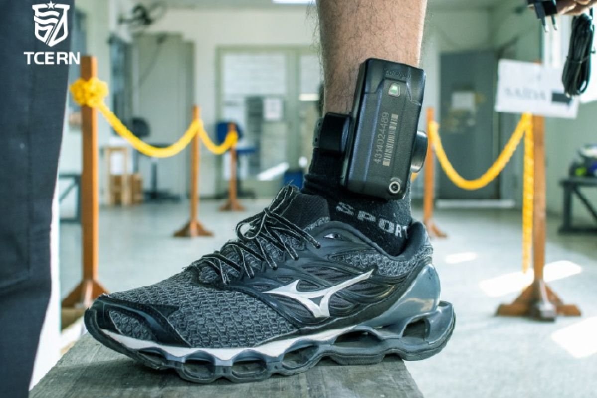 TCE-RN suspende pregão da SEAP após identificar irregularidades e risco à competitividade na contratação de monitoração eletrônica no RN.