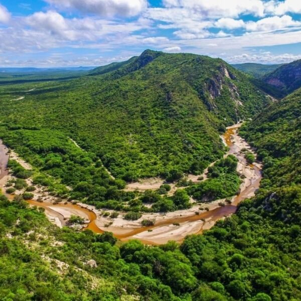 Segunda fase do Projeto Geoparque Seridó é lançada com investimento de R$ 3 milhões para fortalecer turismo, pequenos negócios e economia regional.