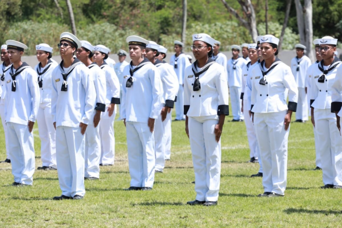 Marinha abre processo seletivo com 82 vagas para nível fundamental e médio técnico no RN e outros estados. Inscrições vão até 27 de janeiro.