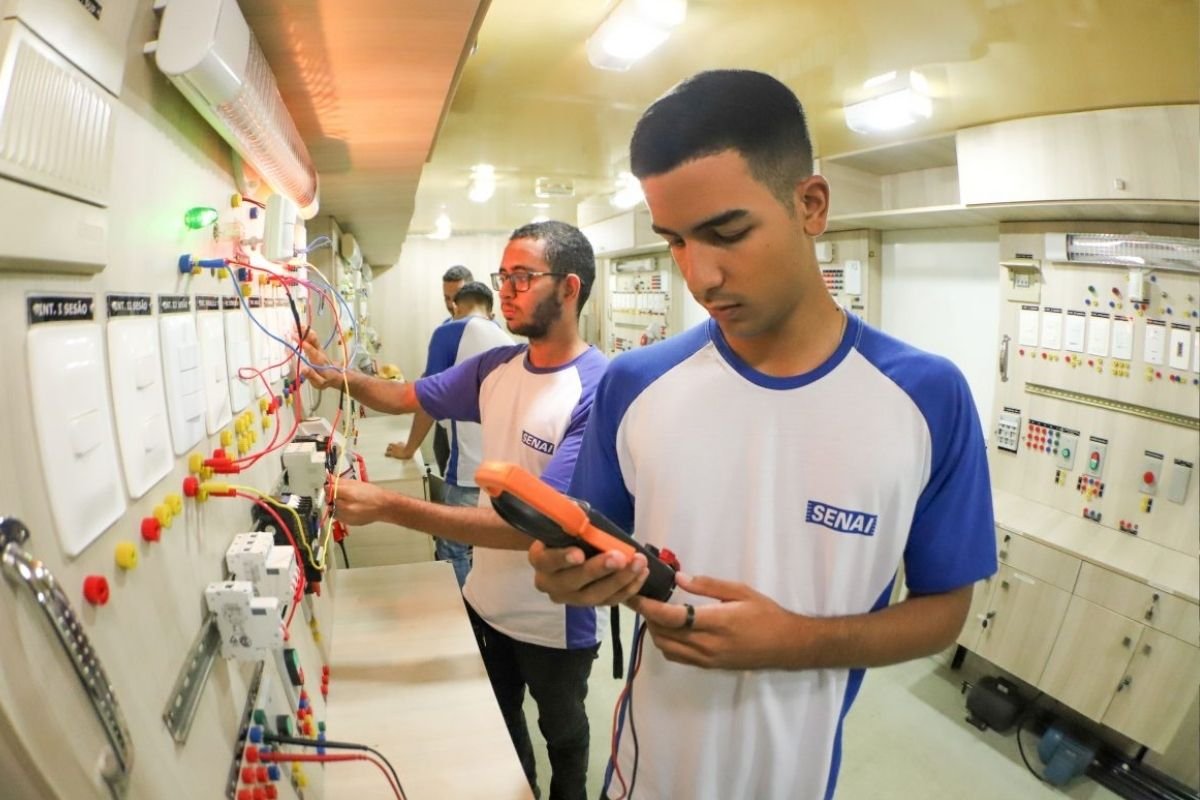 SENAI RN abre matrículas para cursos técnicos e de qualificação em 2026 nas áreas de energia, petróleo, segurança do trabalho e indústria.