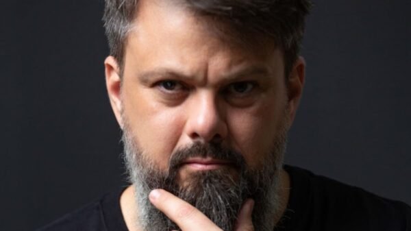 “Pode um pastor ser professor da UFRN?”, questiona Tassos Lycurgo em vídeo após campanha de estudantes pedir sua expulsão da universidade.