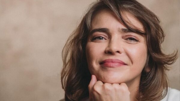 Casa de Cultura Popular de Acari passa a se chamar Titina Medeiros em homenagem à atriz potiguar, referência das artes cênicas no RN.