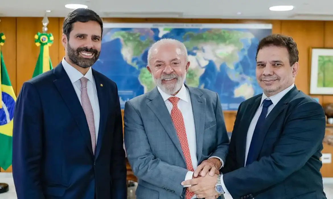 Presidente Lula na foto com o nomo ministro da justiça Wellington César Lima e Silva