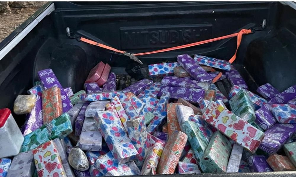 Drogas estavam embaladas em papel de presente