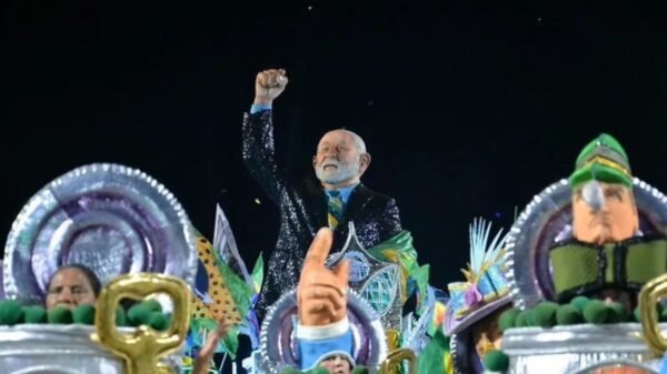Acadêmicos de Niterói é rebaixada no Carnaval 2026 do Rio após desfile que homenageou o presidente Lula na Marquês de Sapucaí.