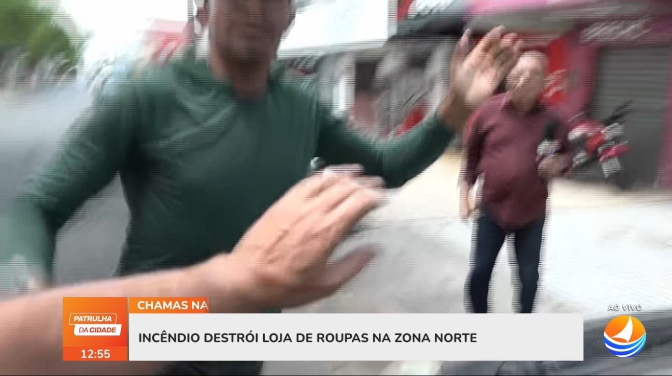 Equipe da TV Ponta Negra é agredida durante cobertura de incêndio na Zona Norte de Natal