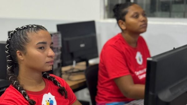 Curso gratuito de informática da AMSAP abre 50 vagas para jovens de 18 a 29 anos em São Gonçalo do Amarante; inscrições começam em 13 de março.