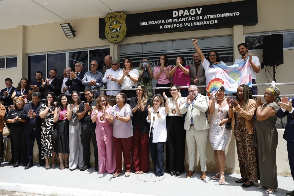 Delegacia para grupos vulneráveis é inaugurada em Natal com investimento de R$ 1,6 milhão do Governo do RN para atendimento especializado.