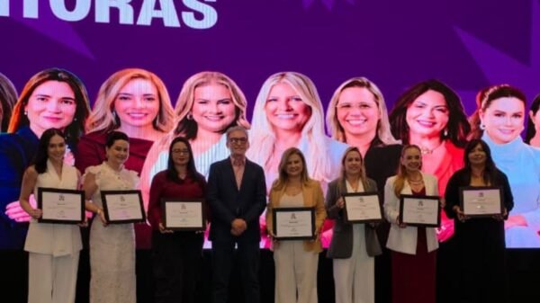 Micarla de Sousa é destaque em programa da Fecomércio RN que oferece capacitação gratuita para mulheres com foco em liderança e gestão.