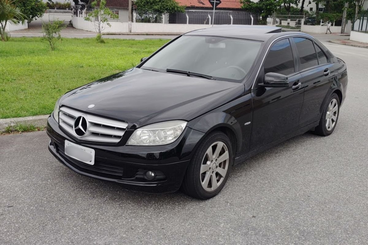 TRT-RN realiza leilão com Mercedes-Benz, imóveis e terrenos avaliados em até R$ 3,5 milhões no dia 23 de abril.