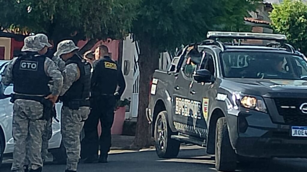 Operação Detox em Upanema cumpre sete mandados e prende dois suspeitos por tráfico de drogas, informa MPRN.