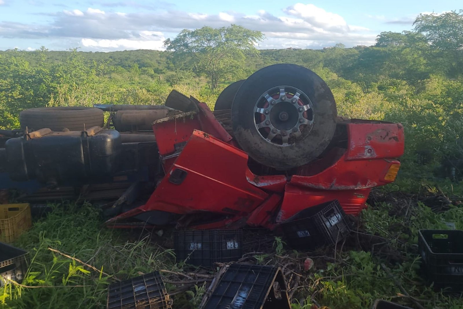 Acidente com caminhão na RN-120 em São Paulo do Potengi