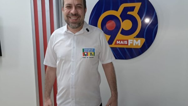 Guilherme Boulos Natal durante entrevista na rádio 95 Mais FM