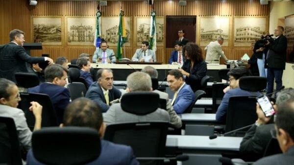 Câmara de Natal aprova reajuste de 5,4% para servidores da Educação e vota projetos de incentivo econômico e segurança.
