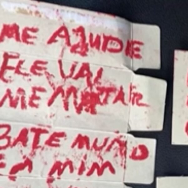 Bilhetes com pedidos de socorro ajudaram a salvar mulher mantida em cárcere em Natal. Suspeito foi preso após tentar fugir.