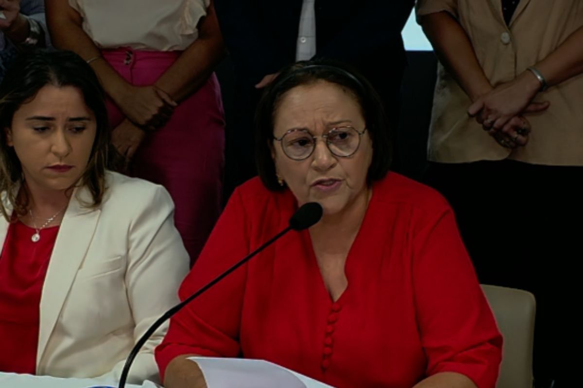“Esse amor me faz ficar”, diz Fátima ao anunciar que seguirá no governo do RN e não disputará o Senado em 2026.