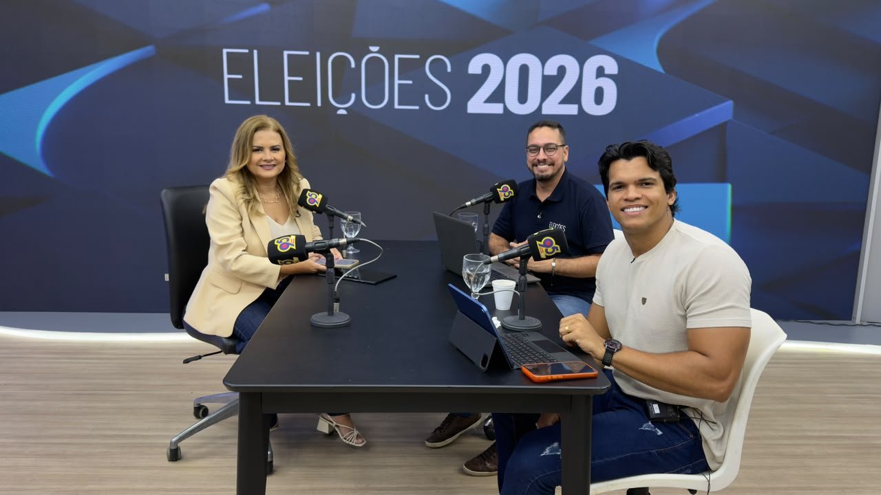 Equipe do Sistema Ponta Negra durante a cobertura especial das Eleições 2026